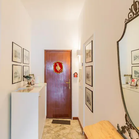 Golden And Silver By Wonderful Italy Apartamento